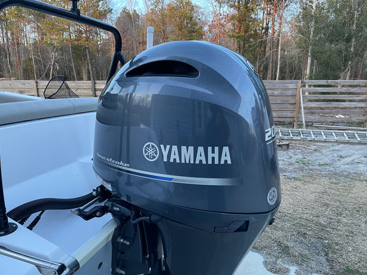 Yamaha 150 Engine Cover